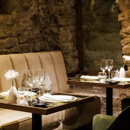 Schloessle - Small Luxury Of The World Hotel Reval