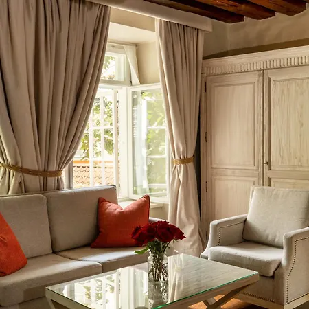 Schloessle - Small Luxury Of The World