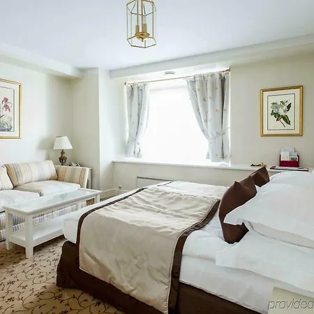 Schloessle - Small Luxury Of The World Hotel Reval