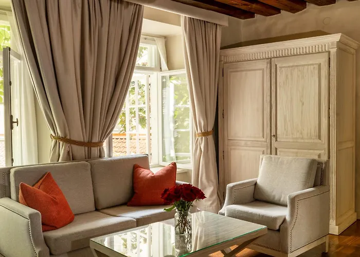 Schloessle - Small Luxury Of The World