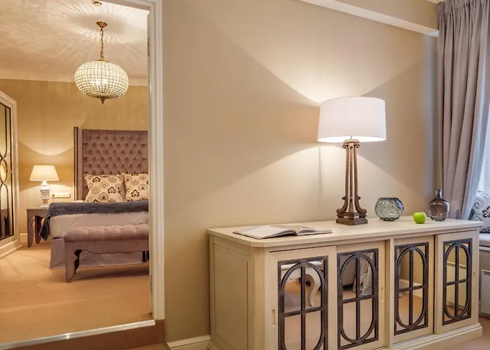 Schloessle - Small Luxury Of The World 탈린