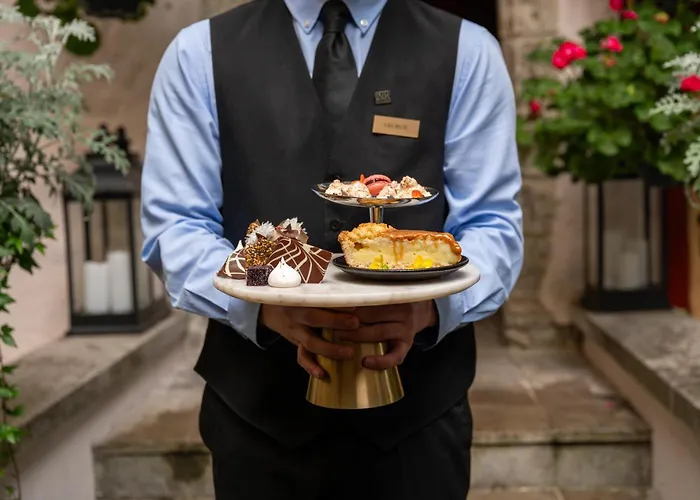 Hotel Schloessle - Small Luxury Of The World Tallinn